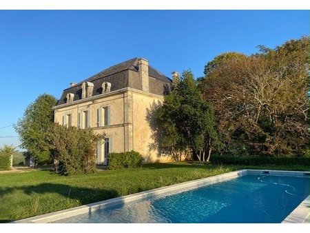 maison de luxe à vendre à gensac