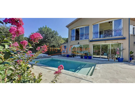 maison avec piscine et terrasse générargues (30)