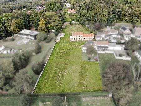 jolie propriété à rénover sur fantastique terrain