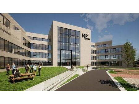 bureaux rénovés de 5000 m² dans un emplacement de choix l...