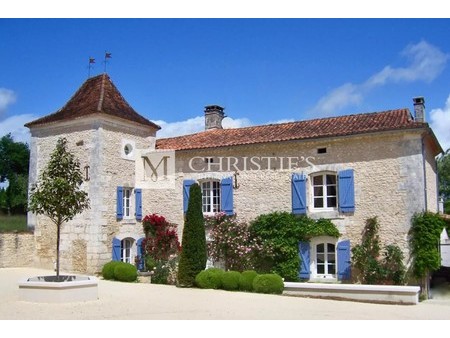 château à vendre à brantôme