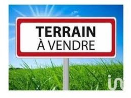 vente terrain à bâtir 677 m²