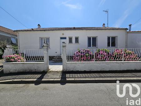 vente maison à fontenay-le-comte (85200) : à vendre / 117m² fontenay-le-comte