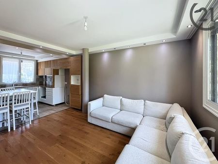 appartement à vendre - 4 pièces - 66 01 m2 - fontainebleau - 77 - ile-de-france