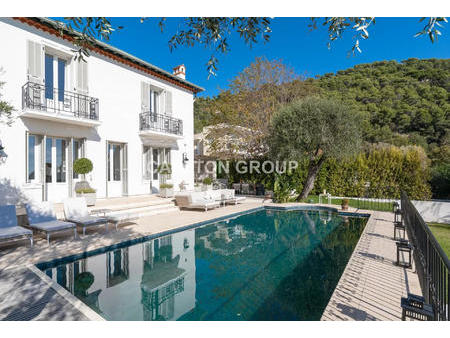 villa de luxe avec vue mer à louer à èze : 20 000€/mois | 1200m²