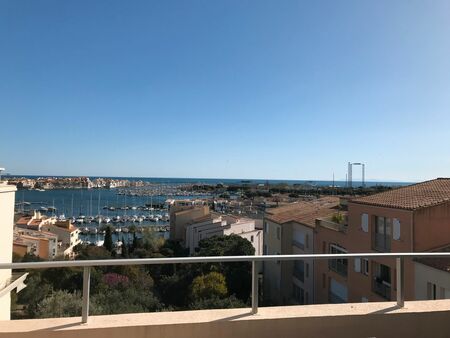 location meublee a l'annee f2 double vue magnifique