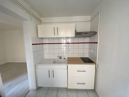 location appartement 2 pièces 33 m²