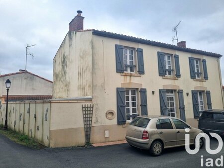 vente maison traditionnelle 5 pièces de 110 m² à sigournais (85110)