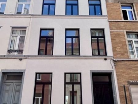 très bel appartement 2 chambres à louer - quartier européen