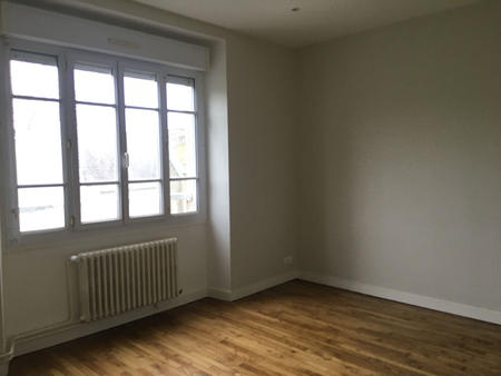 location appartement 4 pièces à saint-aubin-d'aubigné (35250) : à louer 4 pièces / 79m² sa