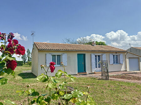 maison maillezais  plain-pied  2 chambres  garage jardin