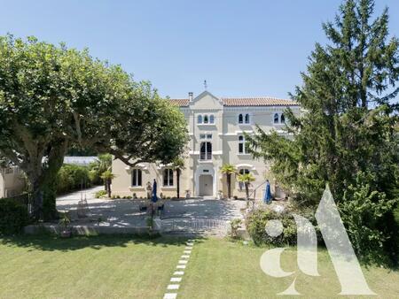 proche isle sur la sorgue - chateau du xviiiè avec parc arboré et piscine