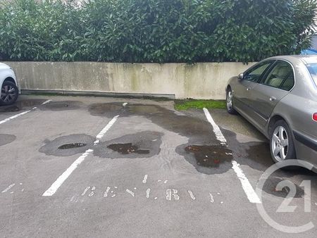 parking à louer - 18 m2 - rouen - 76 - haute-normandie