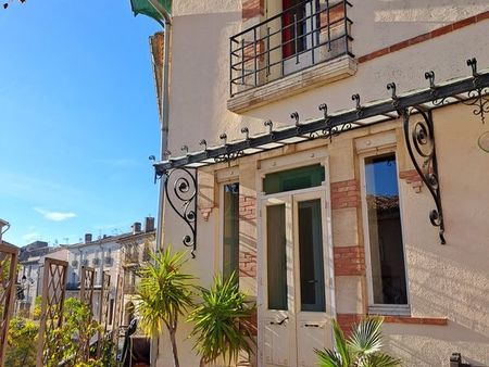 maison vigneronne avec terrasse et garage