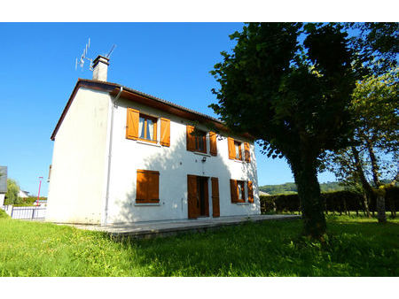 vente maison 7 pièces 140 m² aurillac (15000)