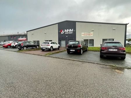 coignieres rn 10 local commercial ou activite 1400 m2