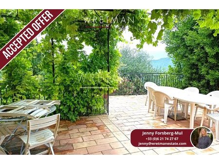 grande maison de village avec terrasse  jardin et vue mer - castellar