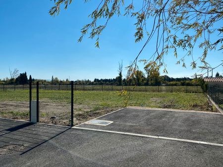 vente d'un terrain constructible châteauneuf de gadagne