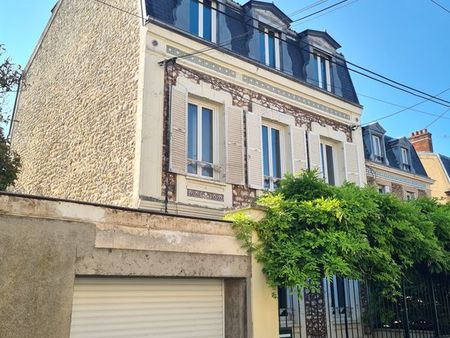 ensemble immobilier 215 m² - melun