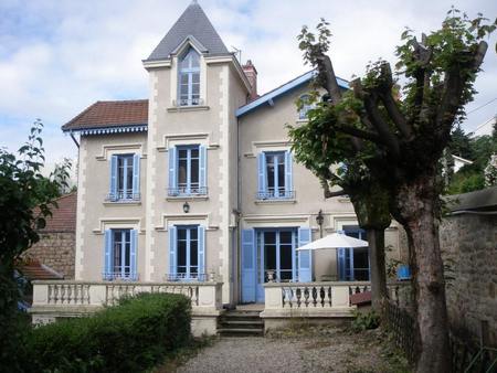 maison bourgeoise avec parc arboré