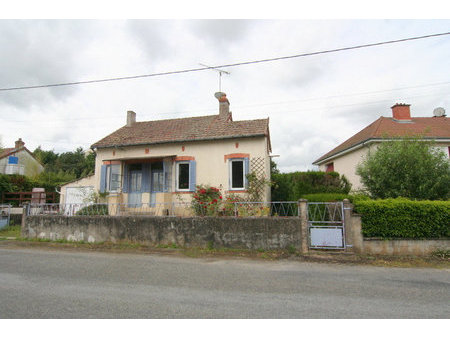 jolie maison de village avec jardin