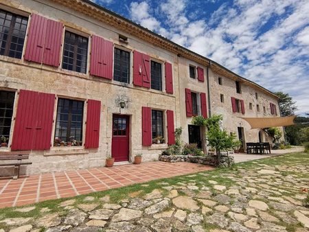 vente ferme 19 pièces 443 m²