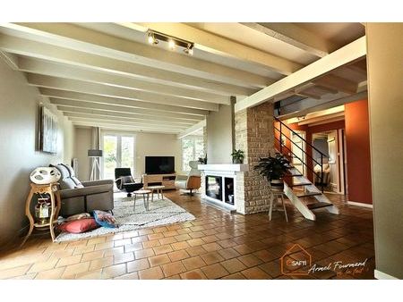 vente maison 8 pièces 145 m² saint-gelais (79410)