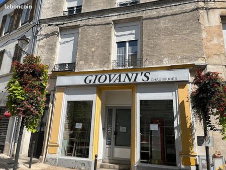 local commercial 35 m²