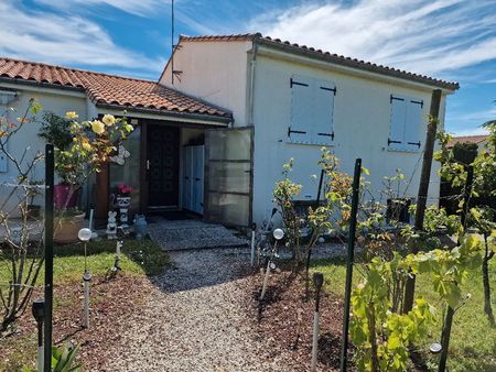 maison  st georges des coteaux  4 pieces  133 m2  270 000 euros