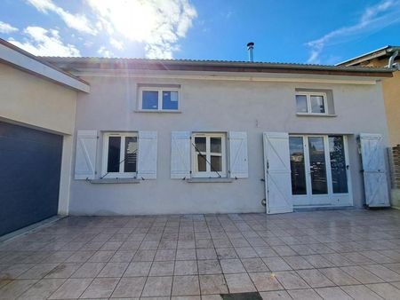 maison de village 3 pièces 127 m²