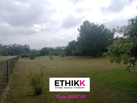 terrain 1300 m² artix