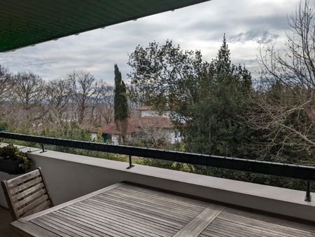 agréable appartement t3 de 63 m2 au calme avec grand balcon de 12 m2– libre dans 5 mois