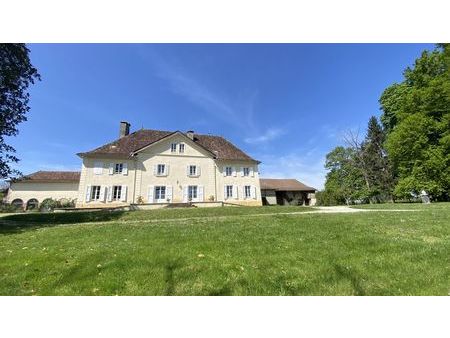 chateau 15 pièces 580 m²