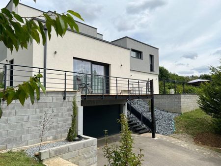 maison 12 pièces 250 m2