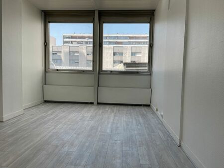 bureaux lumineux à louer en zone franche