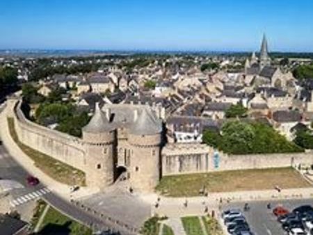 partage local commercial guérande intramuros