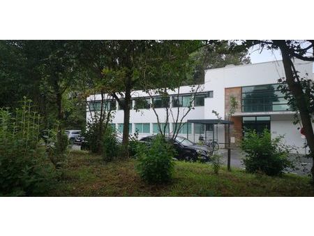 bureaux 380 m²