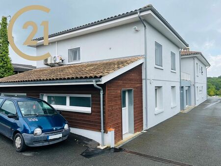 immeuble 462 m² st quentin de baron