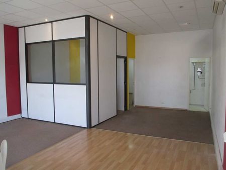 bureaux 4 pièces 62 m² beziers