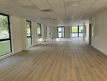 bureaux 354 m²