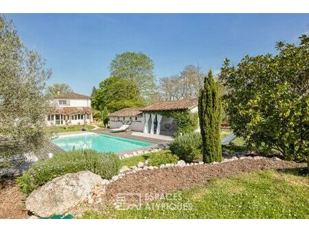 domaine de charme avec piscine à l'abri des regards