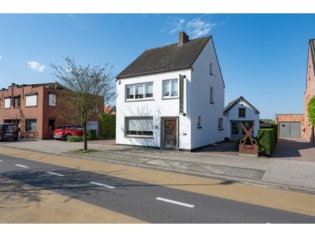 huis te koop in hoogstraten met 2 slaapkamers