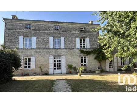 vente maison à lusseray (79170) : à vendre / 282m² lusseray