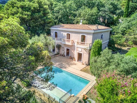 villa de luxe à vendre à la la turbie