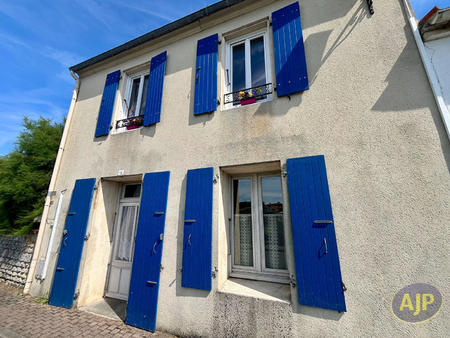 vente maison à saint-michel-en-l'herm (85580) : à vendre / 70m² saint-michel-en-l'herm