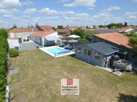 vente maison piscine à triaize (85580) : à vendre piscine / 148m² triaize