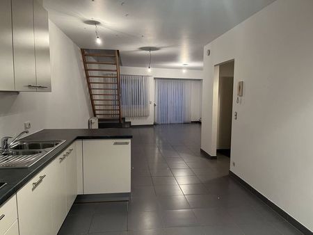 appartement duplex à louer au cœur de strombeek-bever