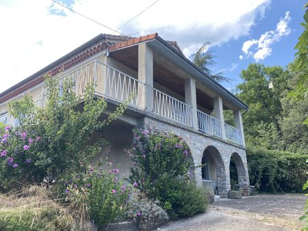 maison individuelle 162m² habitable 40m² d'annexe sur 2249m²