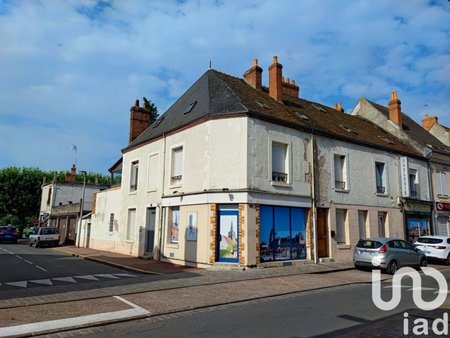 vente immeuble de 275 m² à gien (45500)