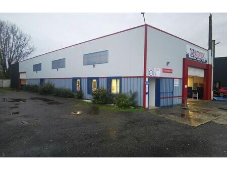 vente commerce l'isle-jourdain (32600)